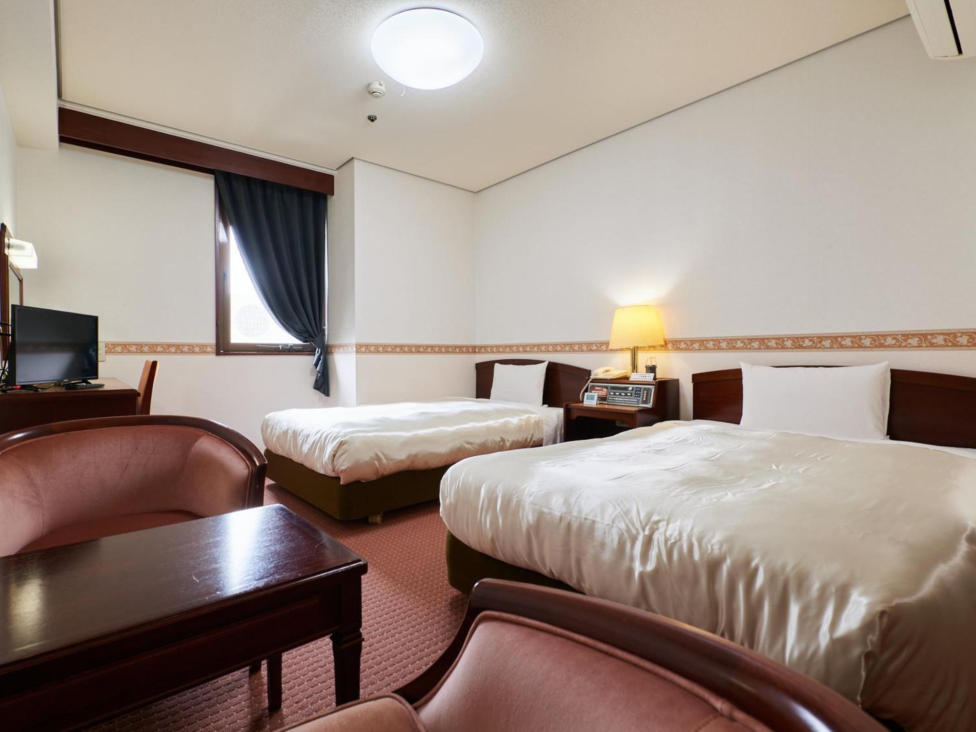 Ecohotel Toyama Station Extérieur photo