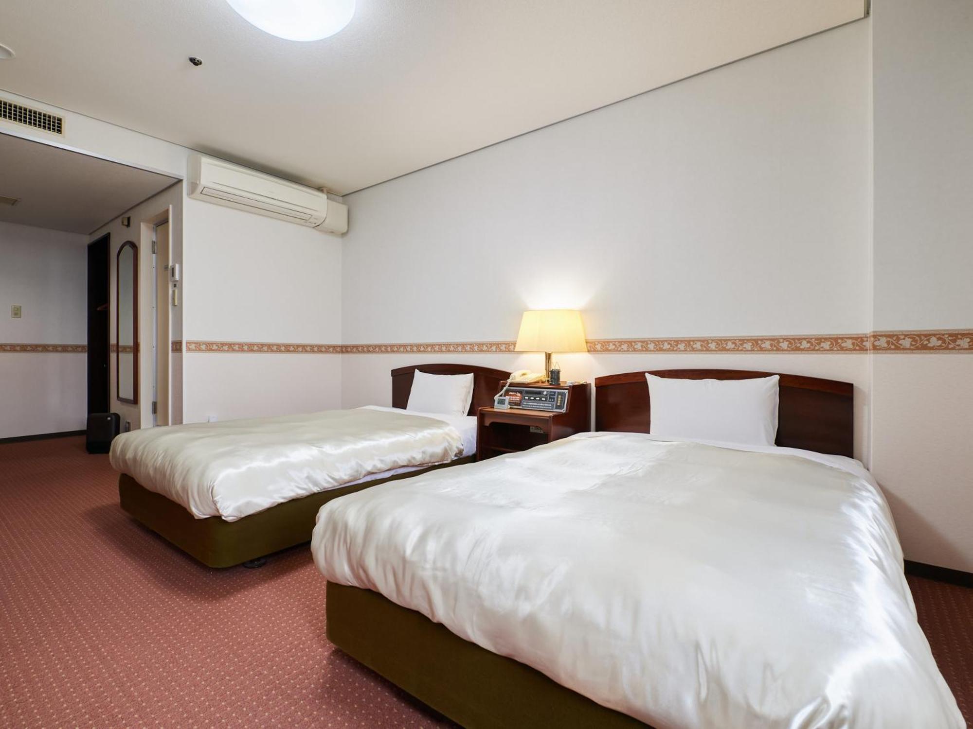 Ecohotel Toyama Station Extérieur photo